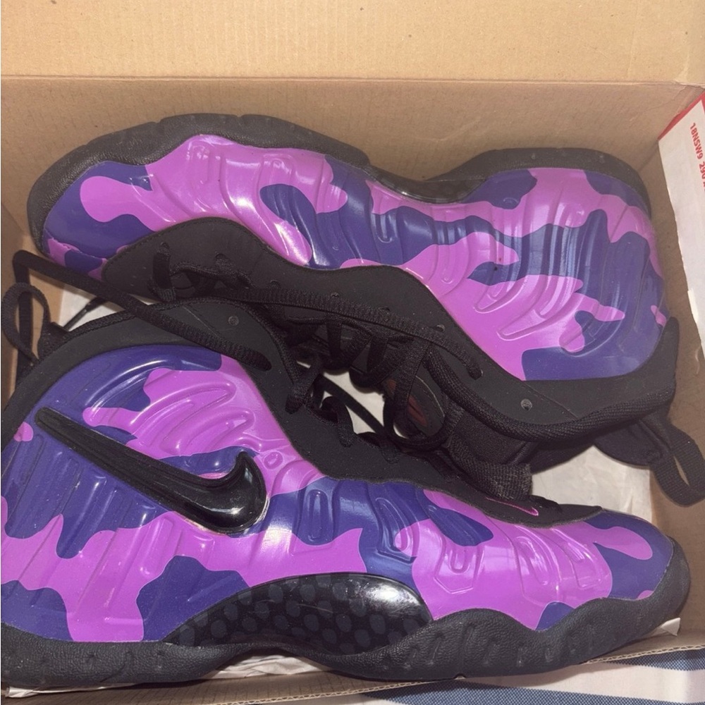Nike Kids Black and Purple Sneakers
